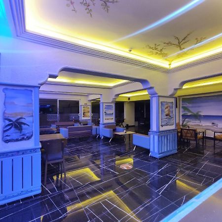 Maldives Apart Otel 알란야 외부 사진