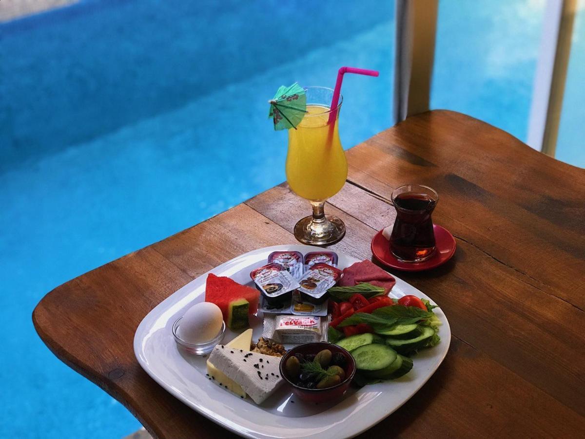 Maldives Apart Otel 알란야 외부 사진