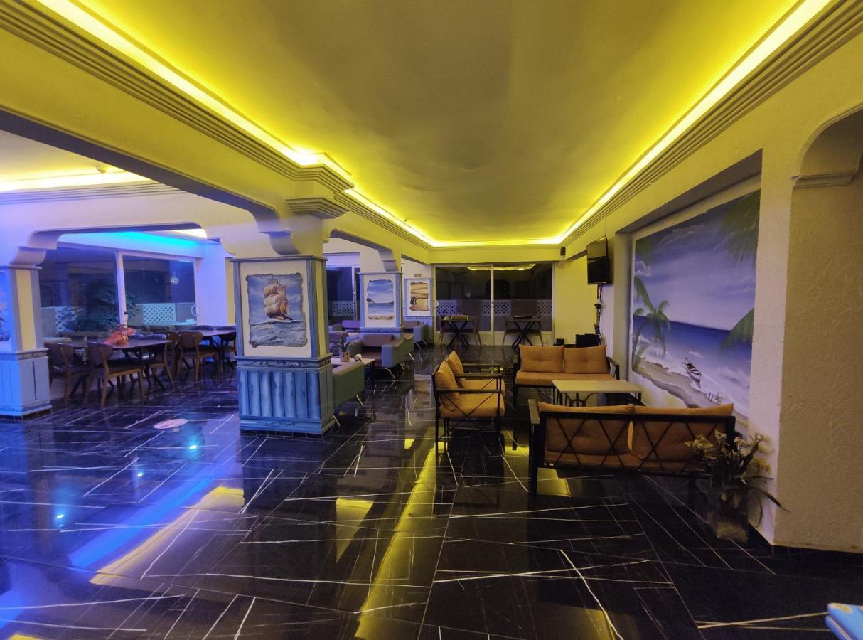 Maldives Apart Otel 알란야 외부 사진