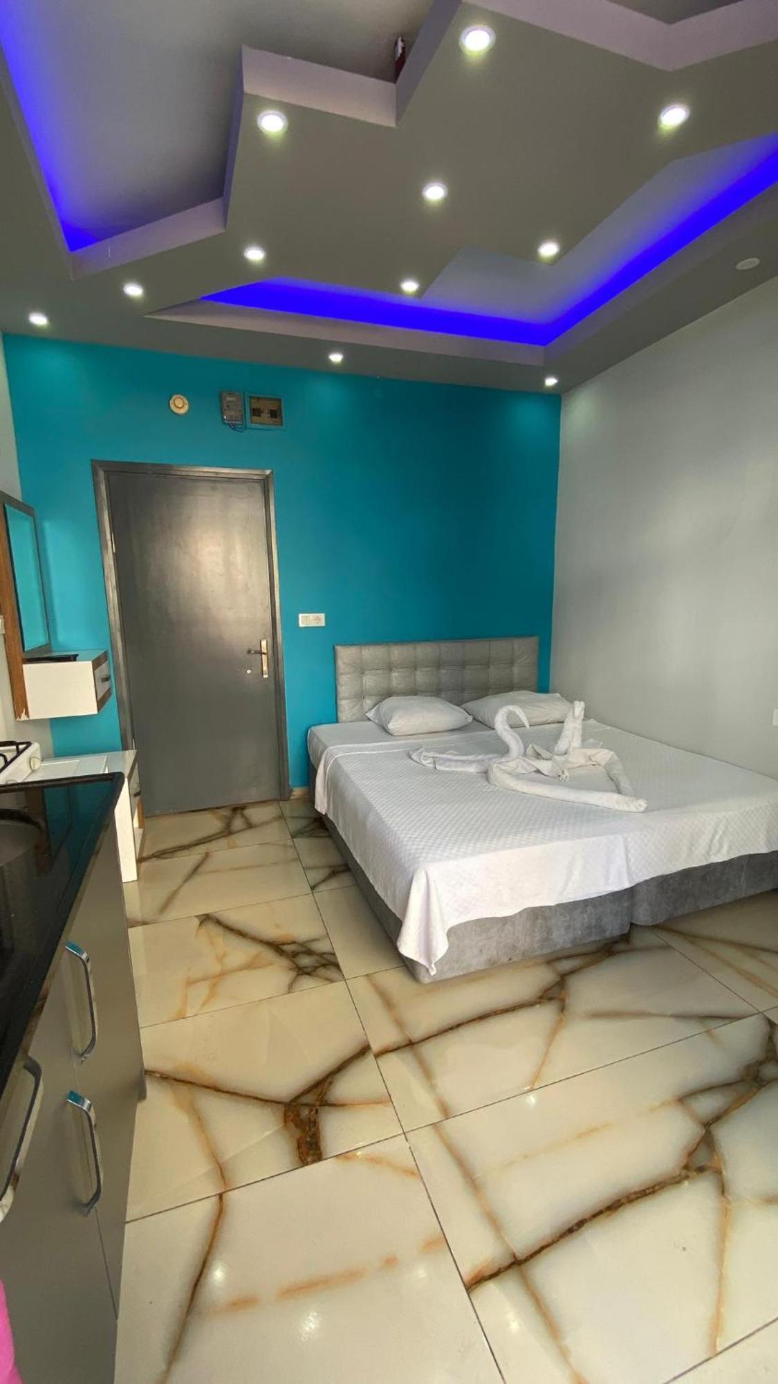 Maldives Apart Otel 알란야 외부 사진