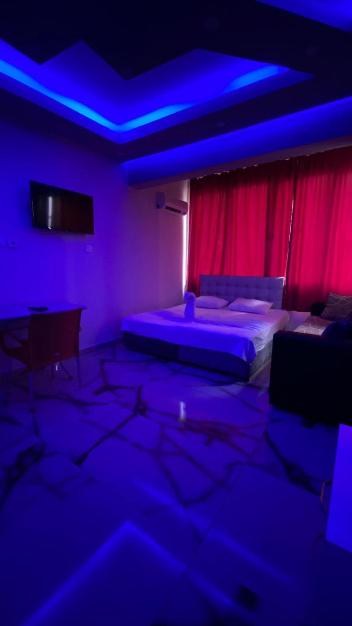 Maldives Apart Otel 알란야 외부 사진