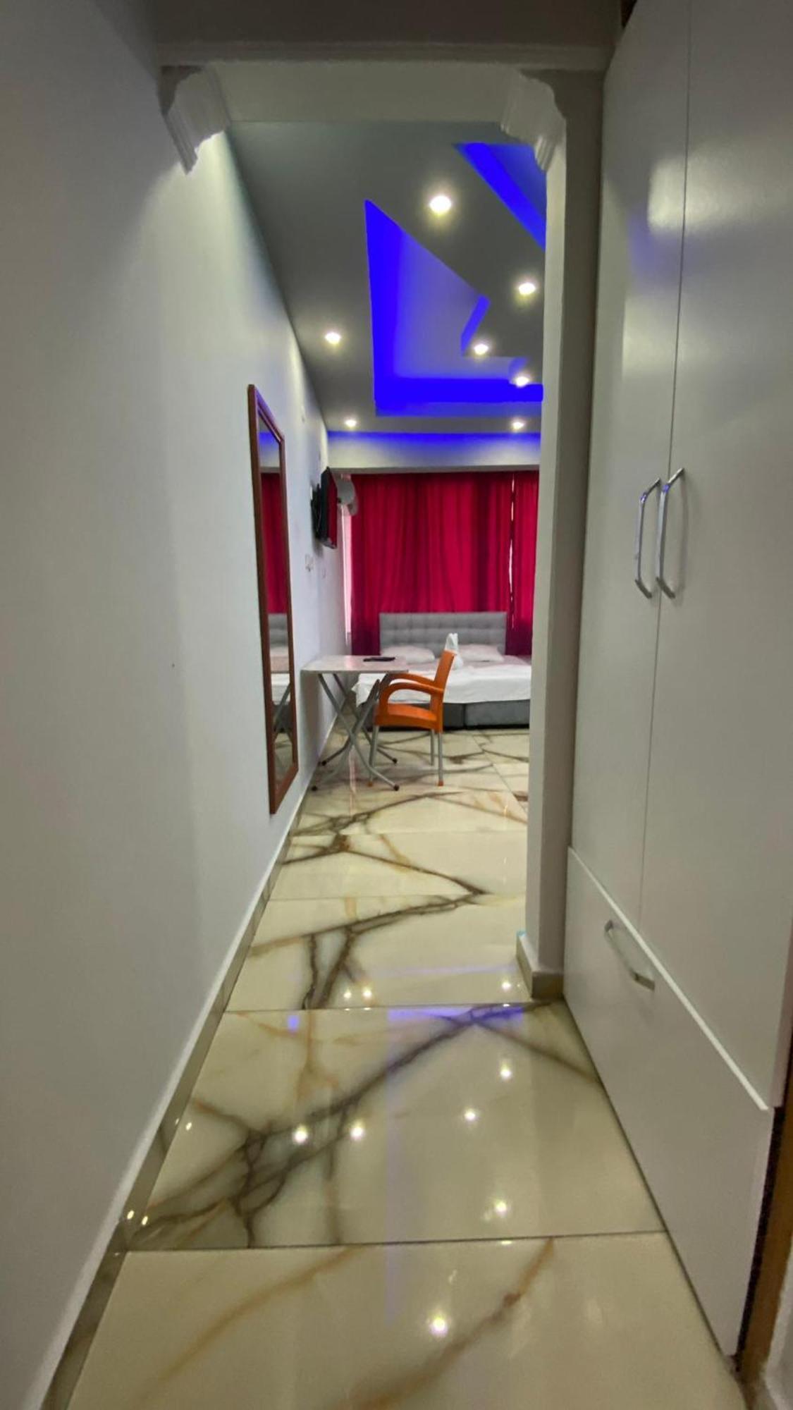 Maldives Apart Otel 알란야 외부 사진