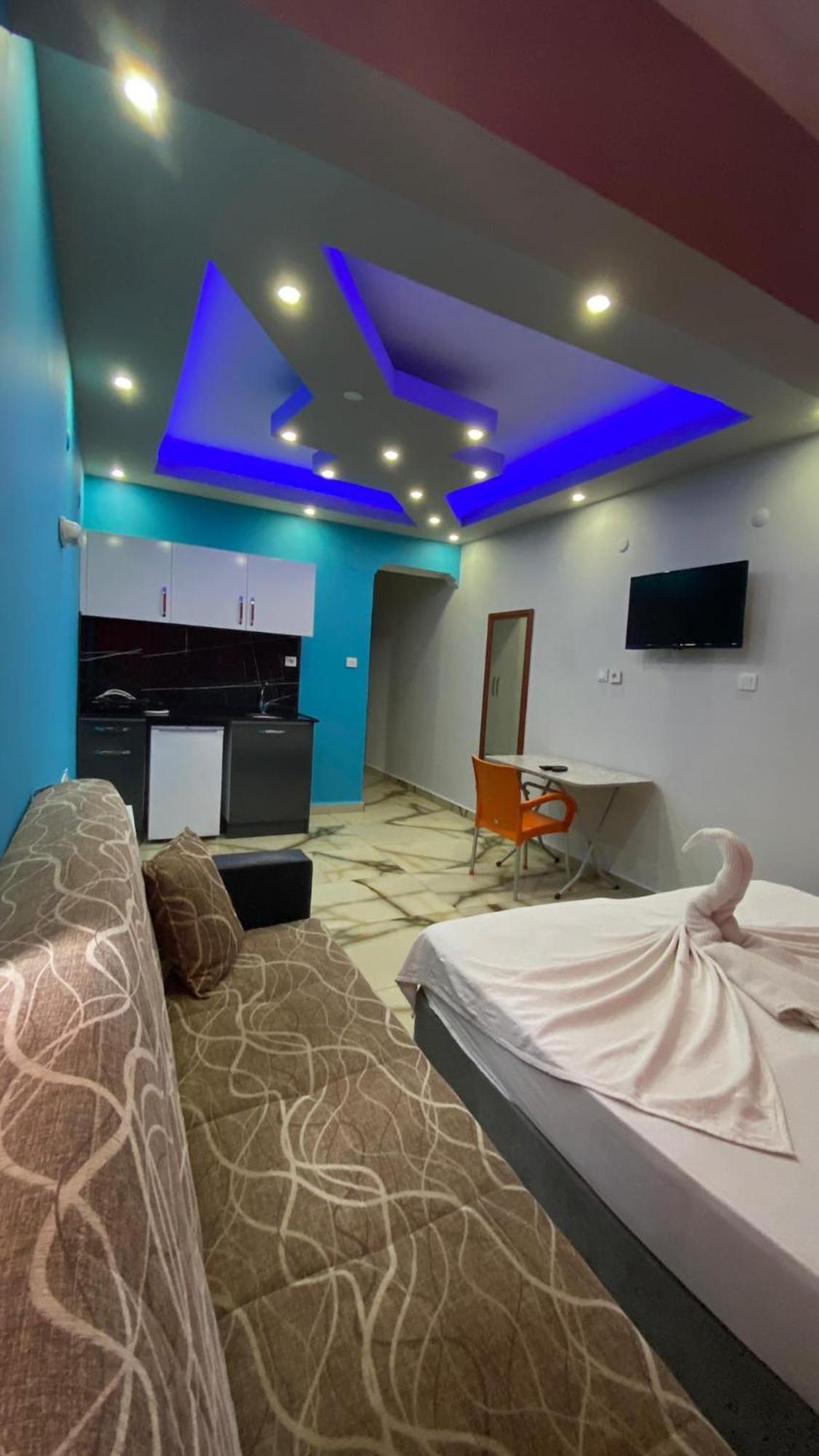 Maldives Apart Otel 알란야 외부 사진